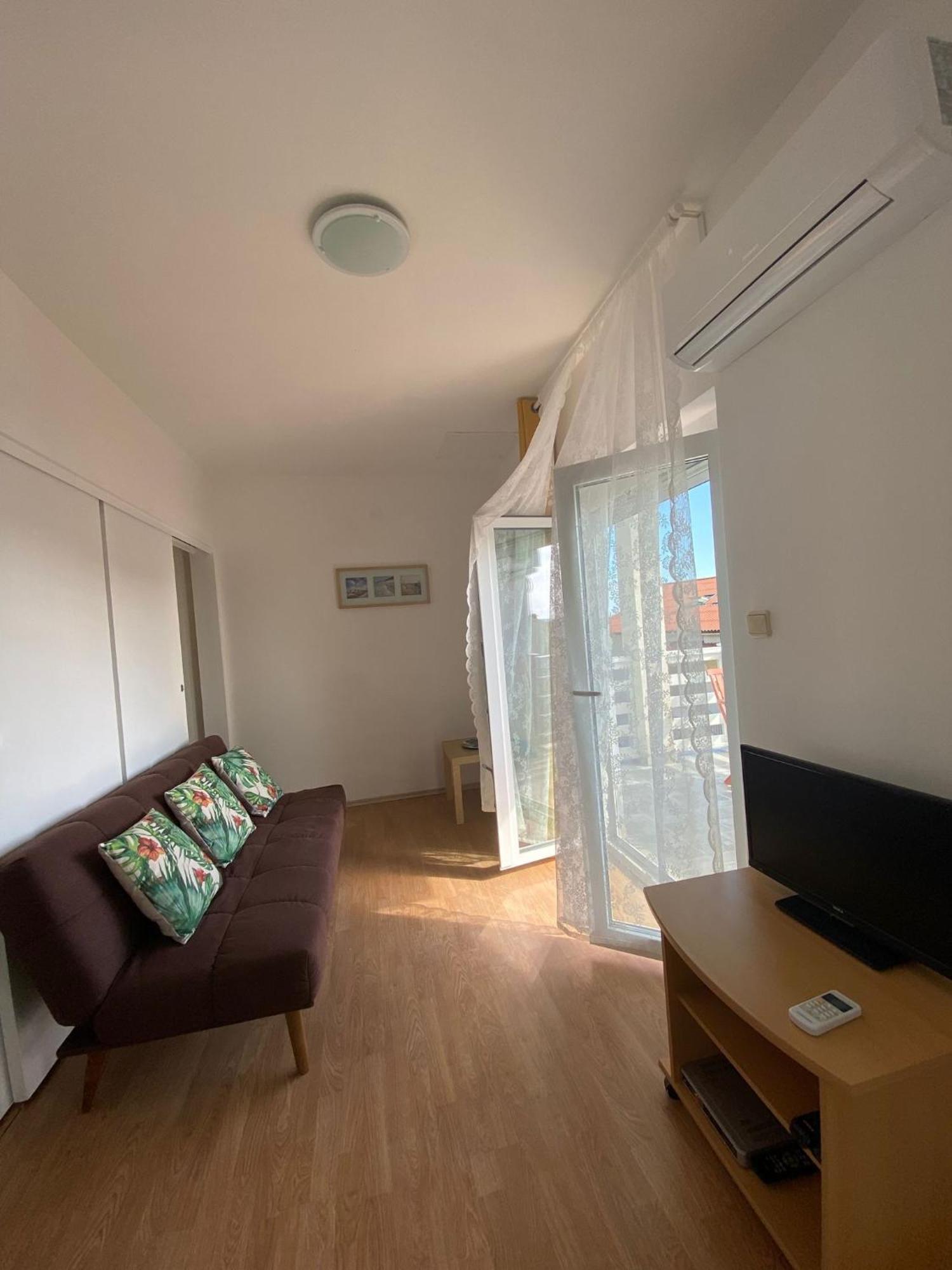 Apartments Olea Раб Екстериор снимка