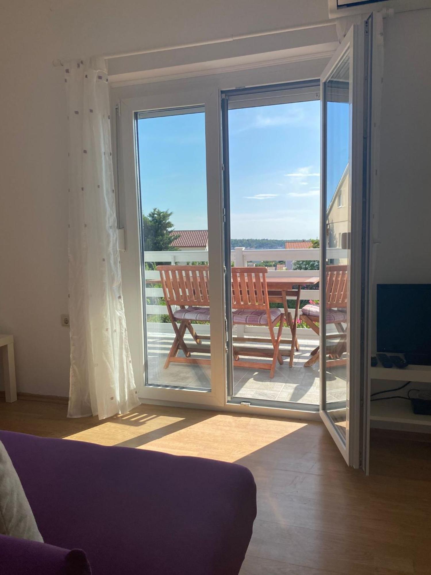 Apartments Olea Раб Екстериор снимка