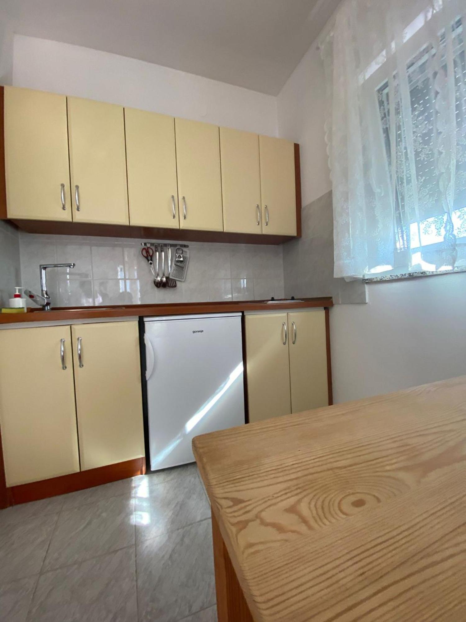 Apartments Olea Раб Екстериор снимка